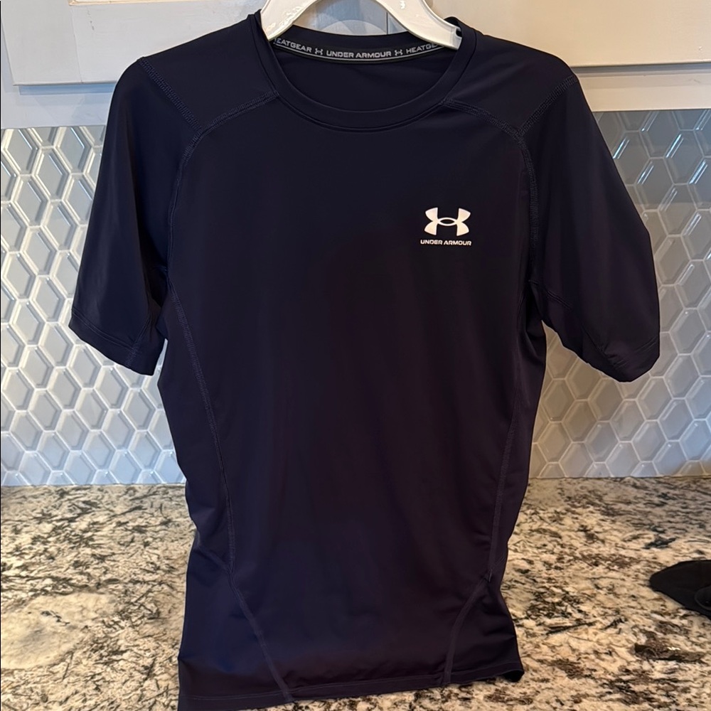 Under Armour Black Short Sleeve Tee Performance Fabric